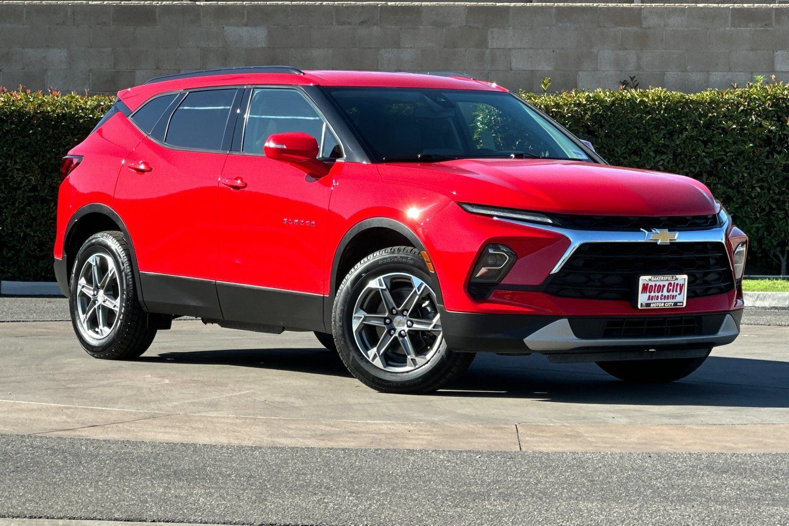 Certified 2024 Chevrolet Blazer LT FWD image 2