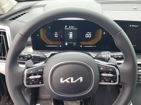 New 2025 Kia Sorento EX AWD/4WD image 13