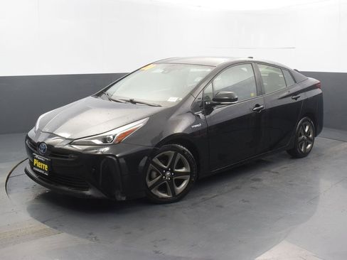 Used 2020 Toyota Prius XLE image 1