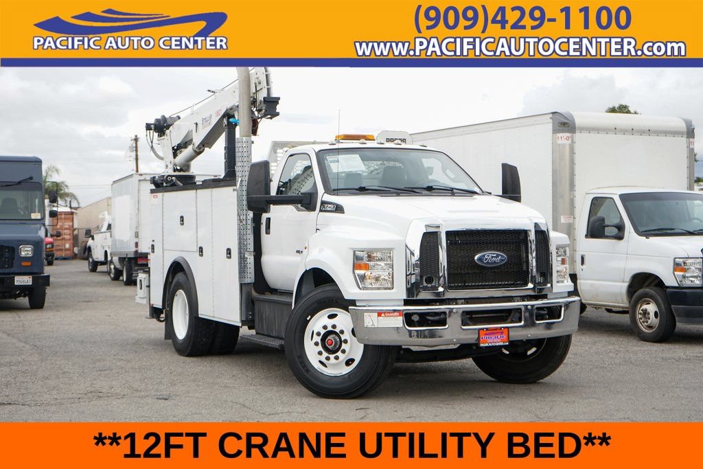 Used 2019 Ford F750 2WD Regular Cab Super Duty image 1