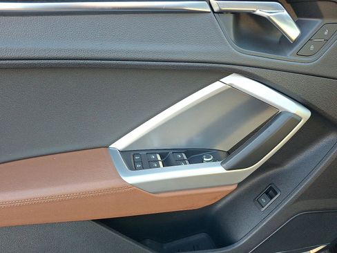 Used 2019 Audi Q3 2.0T Premium Plus w/ Premium Plus Package image 12