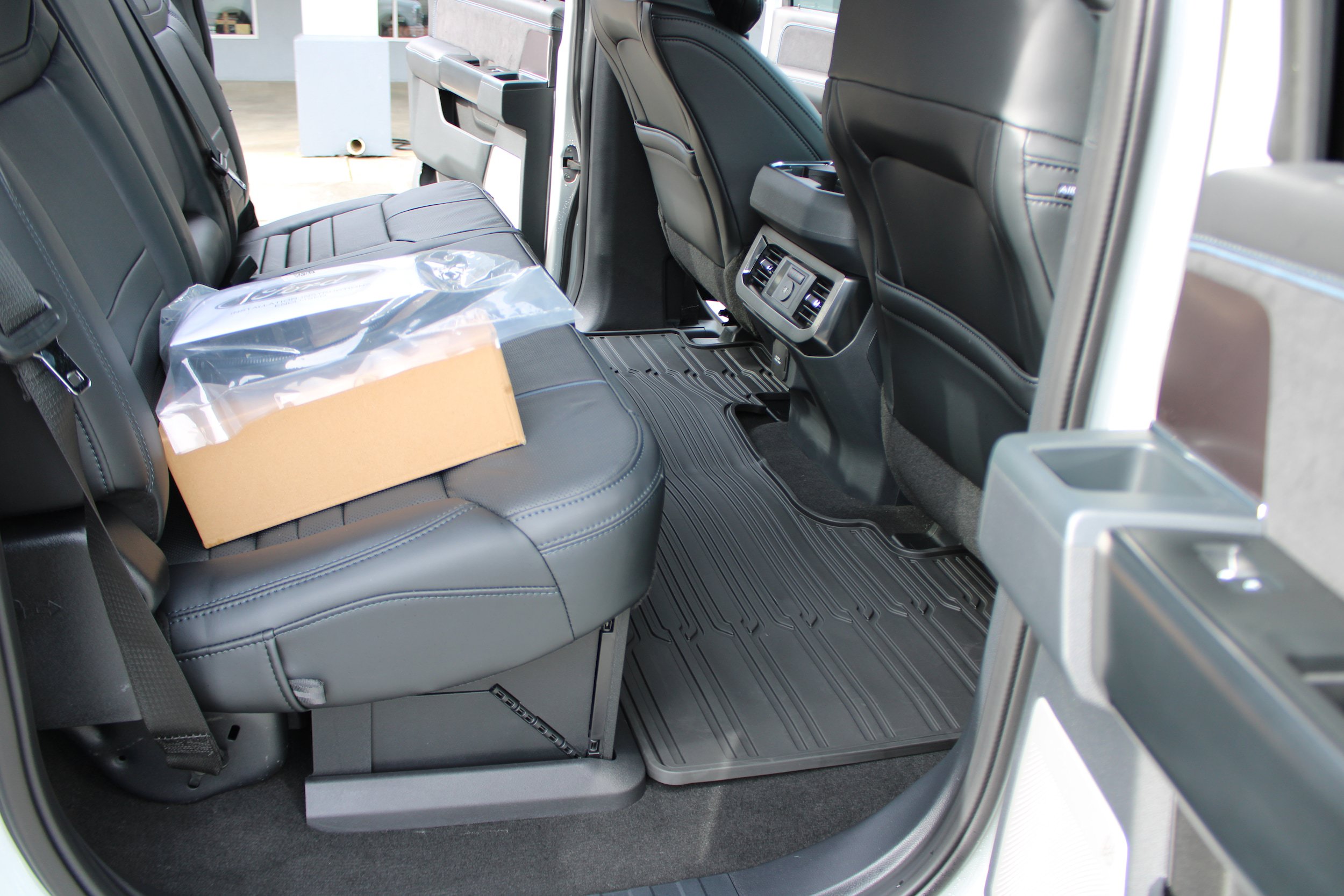 New 2026 Ford F250 Platinum AWD/4WD image 14