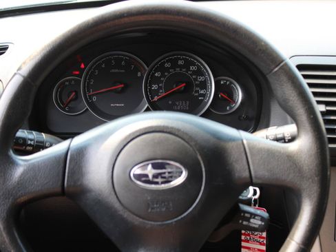 Used 2007 Subaru Outback 2.5i AWD/4WD image 8