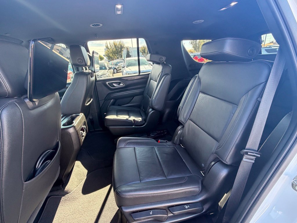 Used 2021 Chevrolet Tahoe Z71 w/ Z71 Off-Road Package AWD/4WD image 30