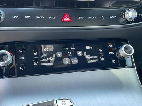 Used 2026 Genesis GV70 3.5T Sport Advanced image 11