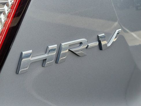 Used 2020 Honda HR-V LX image 8