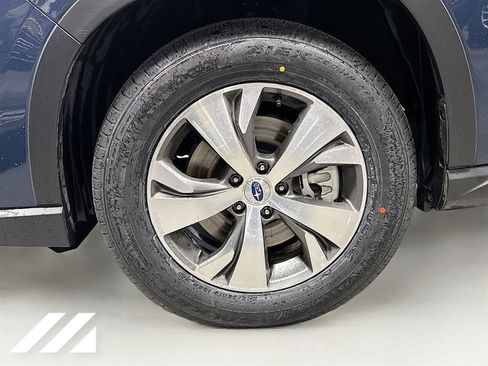 Used 2025 Subaru Ascent Premium AWD/4WD image 32