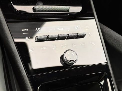 New 2026 Porsche Cayenne AWD/4WD image 33