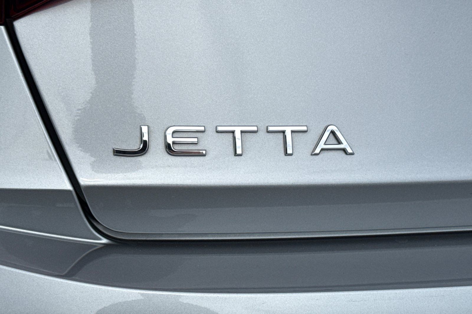 Used 2024 Volkswagen Jetta SE w/ Panoramic Sunroof Package FWD image 29