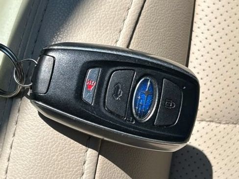 Used 2016 Subaru Outback 2.5i Limited AWD/4WD image 83
