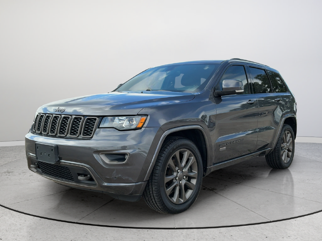 Used 2017 Jeep Grand Cherokee Limited 75th Anniversary AWD/4WD image 3