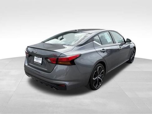 Used 2026 Nissan Altima 2.5 SR FWD image 2