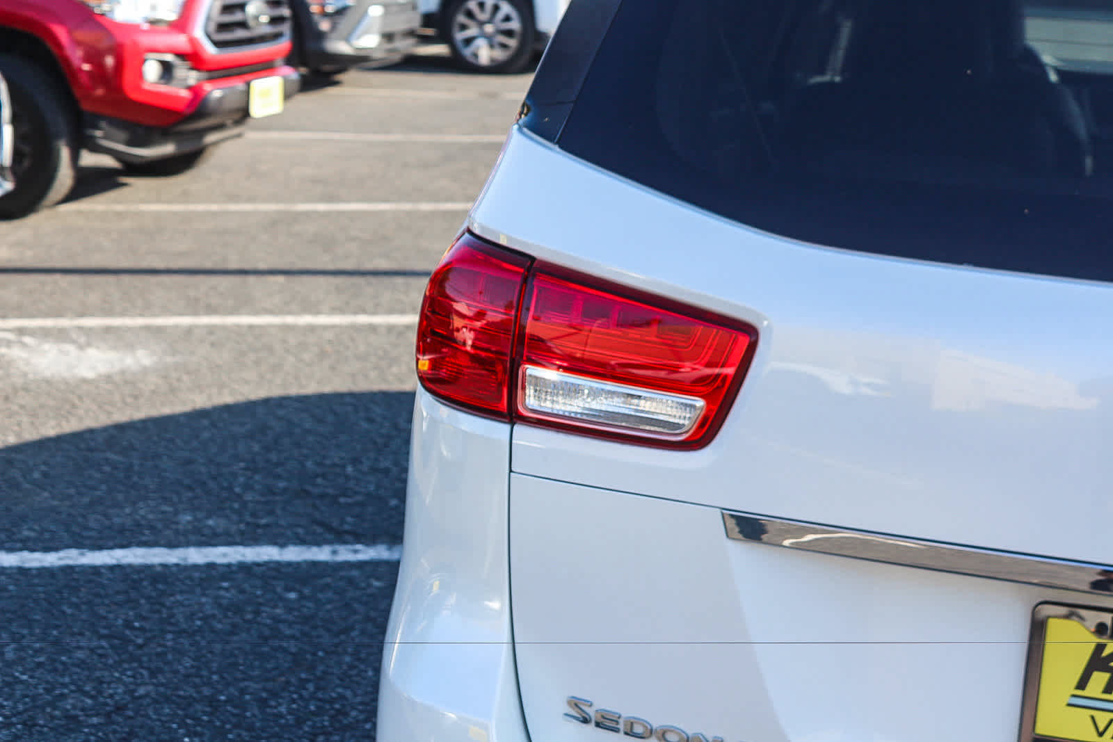 Used 2015 Kia Sedona SX FWD image 8