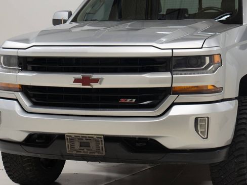 Used 2017 Chevrolet Silverado 1500 LT w/ Texas Edition image 10