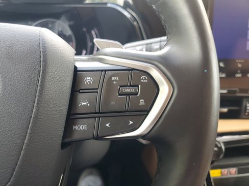 Used 2025 Lexus NX 250 FWD w/ Towing Package (2000 Lbs) image 23