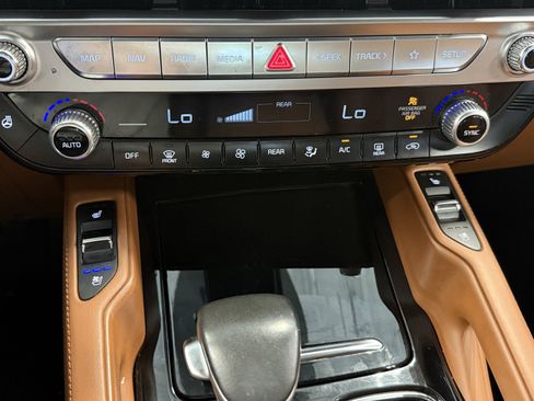 Used 2024 Kia Telluride EX X-Line AWD/4WD image 13