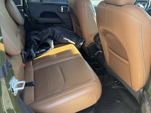 Used 2021 Jeep Wrangler Unlimited Sahara w/ Cold Weather Group image 8