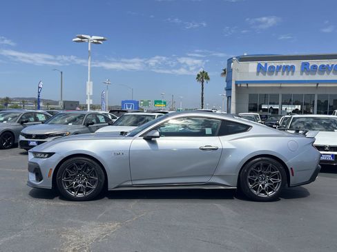 Used 2024 Ford Mustang GT Premium w/ GT Performance Package RWD image 2