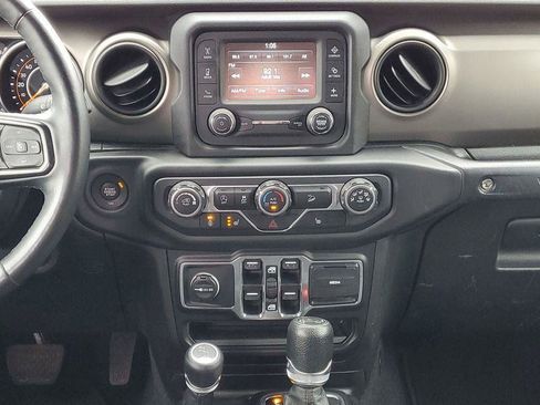 Used 2018 Jeep Wrangler Unlimited Sport S image 22