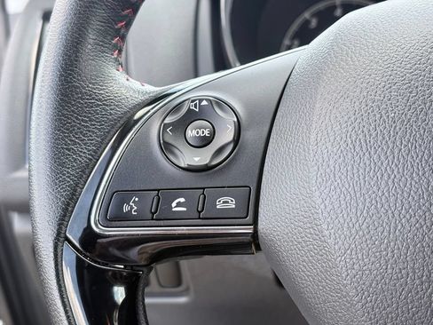 Used 2025 Mitsubishi Outlander Sport LE AWD/4WD image 14