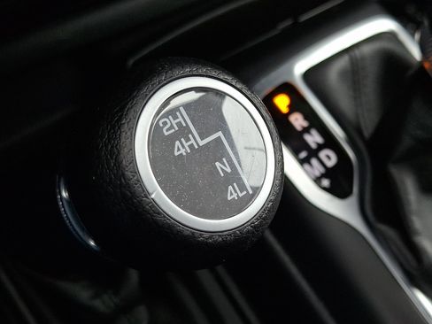 Used 2021 Jeep Wrangler Sport AWD/4WD image 25