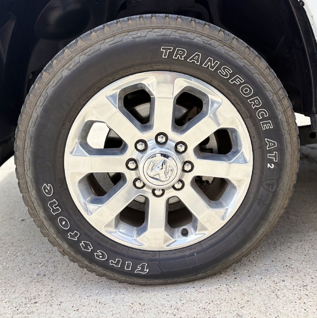 Used 2025 RAM 3500 Laramie AWD/4WD image 9