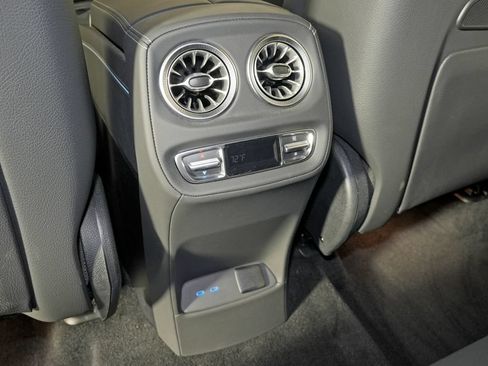 Used 2025 Mercedes-Benz G 550 image 35