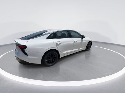 New 2026 Kia K5 LXS FWD image 8
