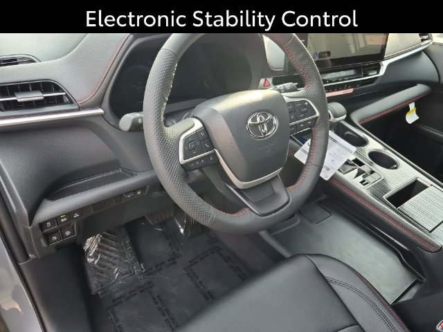 Certified 2026 Toyota Sienna XSE FWD image 12