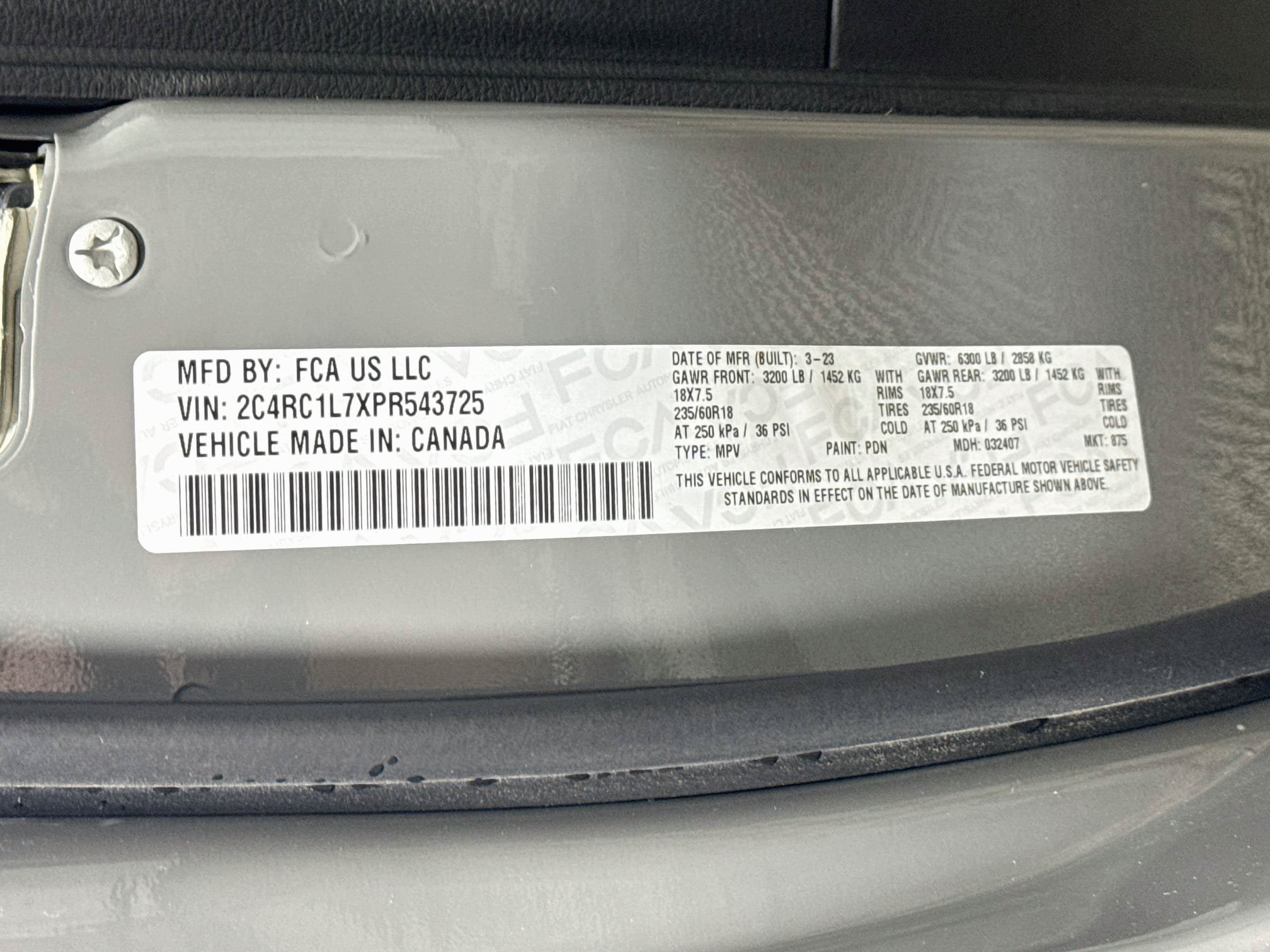 Used 2023 Chrysler Pacifica Touring-L w/ S Appearance Package FWD image 29