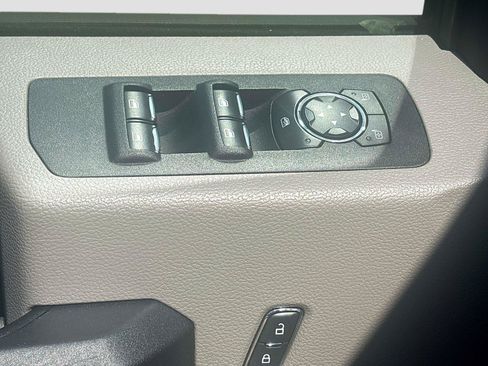 Used 2016 Ford F150 XL w/ Equipment Group 101A Mid RWD image 33