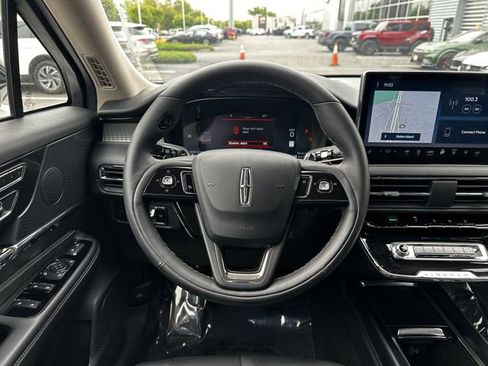 Certified 2024 Lincoln Corsair AWD image 14