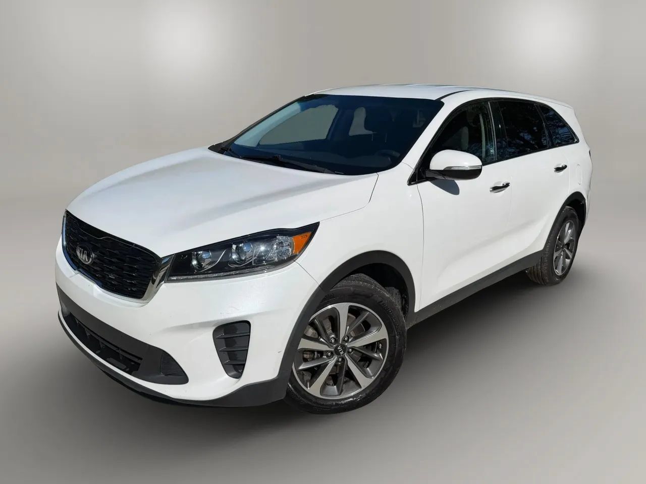 Used 2020 Kia Sorento FWD V6 image 11