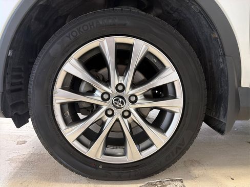 Used 2017 Toyota RAV4 Limited w/ All Weather Liner Package AWD/4WD image 13