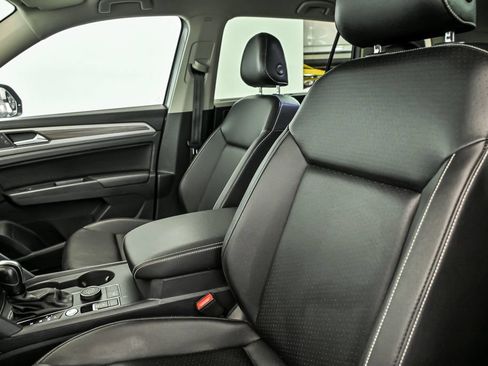 Used 2021 Volkswagen Atlas SE w/ Towing Package AWD/4WD image 13