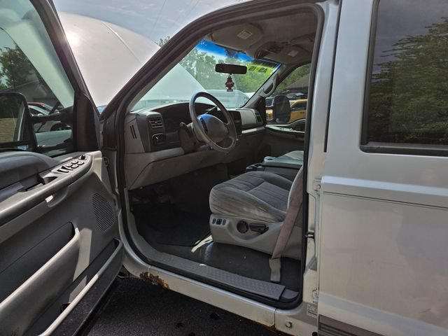 Used 2001 Ford Excursion XLT RWD image 11