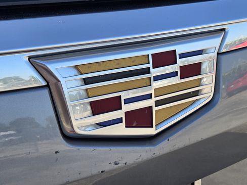 Used 2023 Cadillac Escalade ESV Premium Luxury AWD/4WD image 42