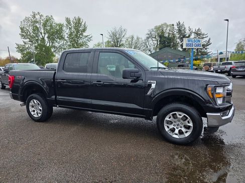 Used 2023 Ford F150 XLT image 2