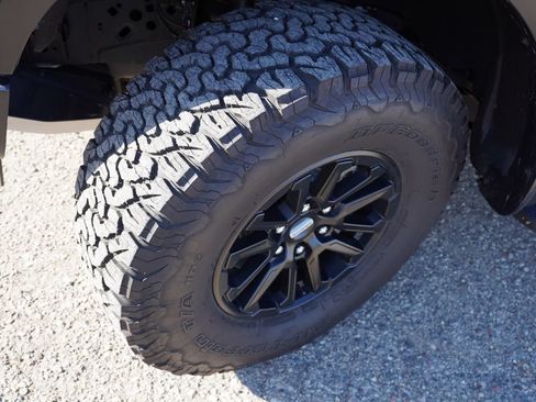 Certified 2025 Ford F150 Raptor AWD/4WD image 13