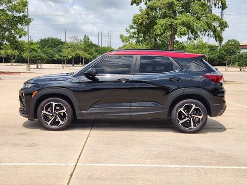 Used 2021 Chevrolet TrailBlazer RS w/ Convenience Package FWD image 4