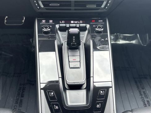 Used 2022 Porsche 911 Carrera image 23