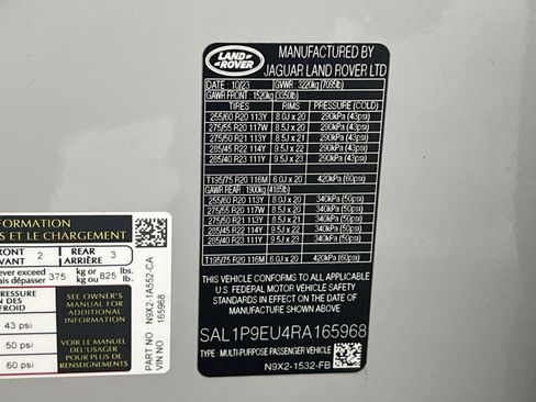 Used 2024 Land Rover Range Rover Sport SE AWD/4WD image 31