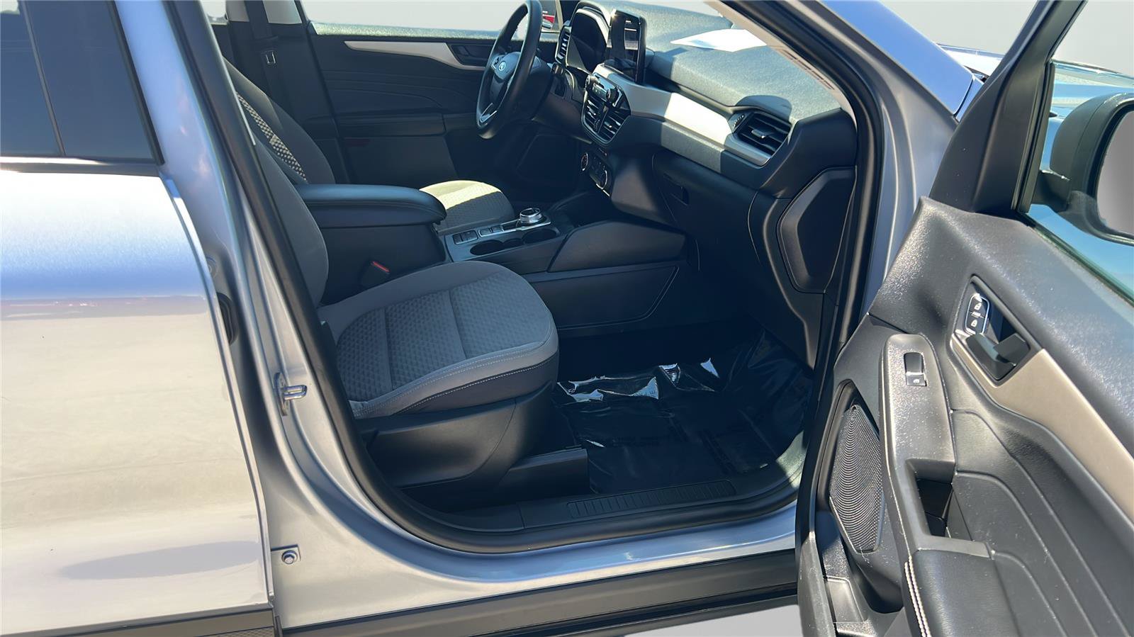 Used 2022 Ford Escape SE AWD/4WD image 13