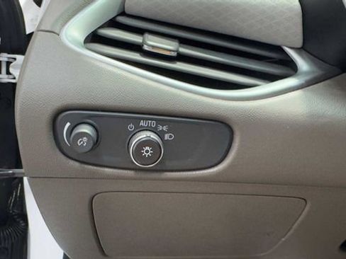 Used 2019 Chevrolet Malibu LS image 30