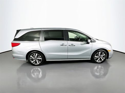 Certified 2021 Honda Odyssey Touring image 12
