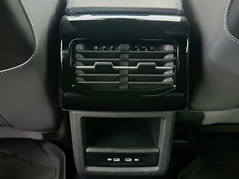 Used 2024 Volkswagen ID.4 S RWD image 27