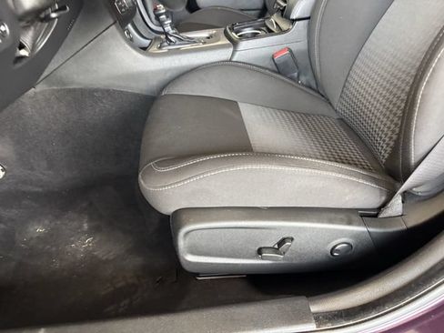 Used 2022 Dodge Charger R/T w/ Blacktop Package RWD image 16