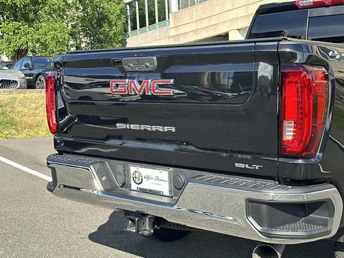 Used 2023 GMC Sierra 2500 SLT w/ SLT Convenience Package AWD/4WD image 11