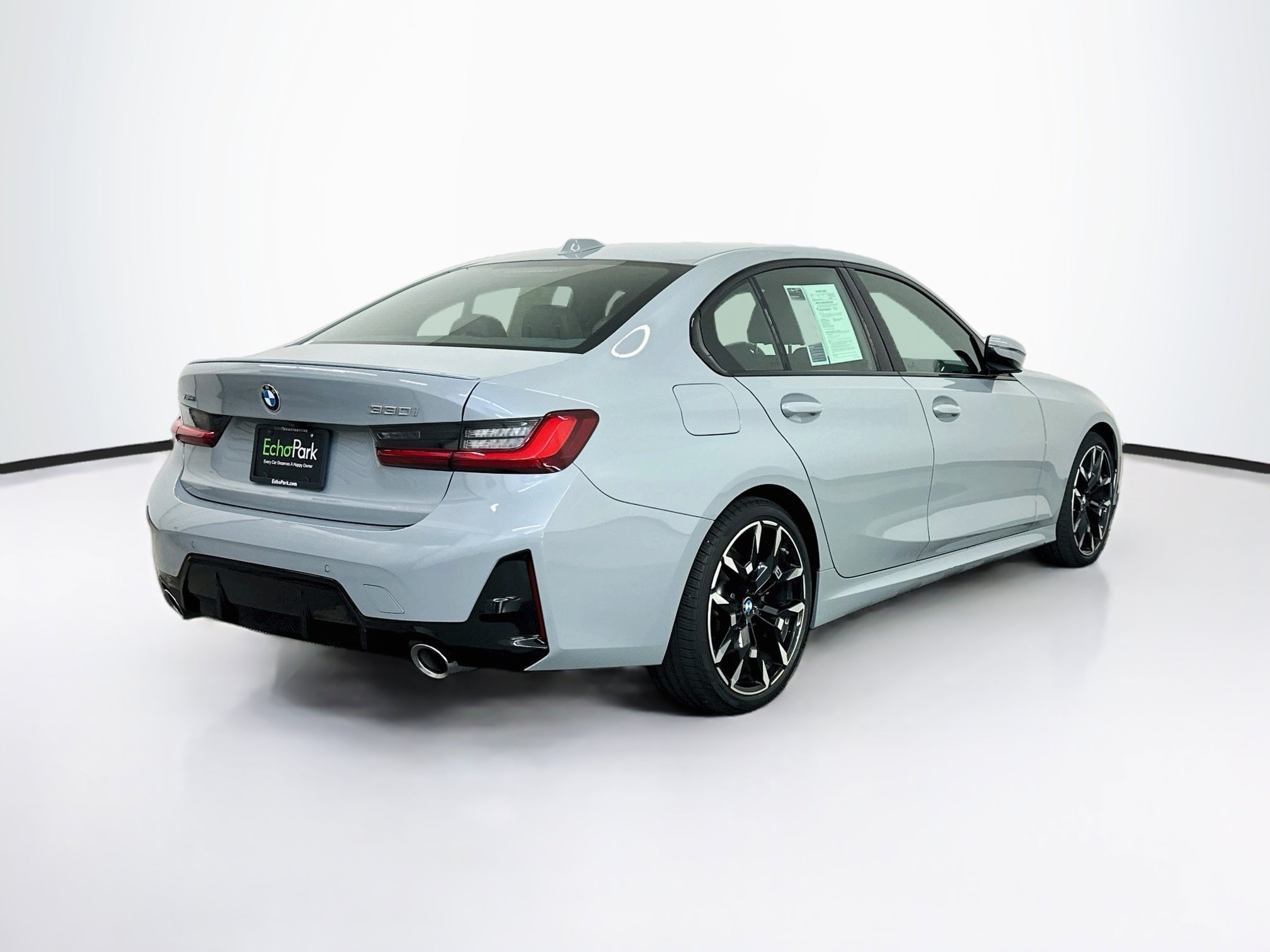 Used 2026 BMW 330i xDrive Sedan AWD/4WD image 9