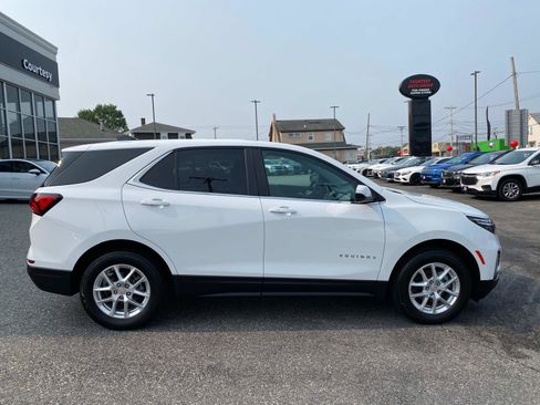 Used 2023 Chevrolet Equinox LT w/ Driver Convenience Package image 9